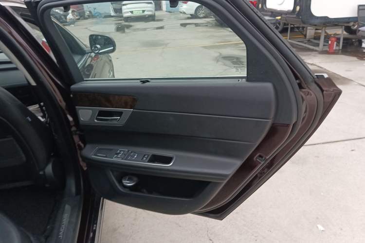 Used Jaguar XFL 2017 XFL 2.0T 240PS Luxury Edition