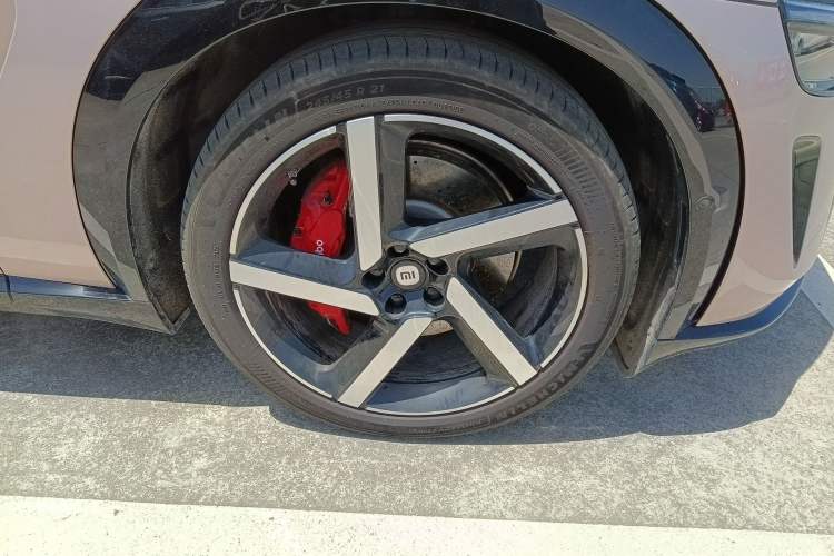 Used Xiaomi Auto YU7 2025 Ultra-Long Range High-Performance All-Wheel-Drive Max Edition
