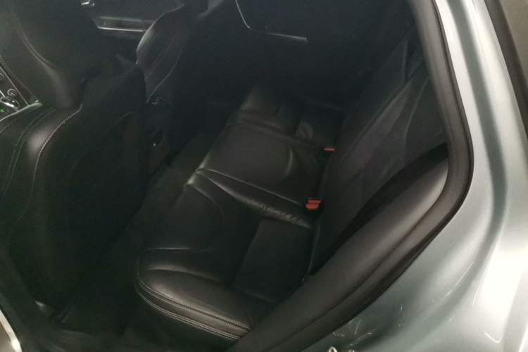 Used Volvo V60 2014 T5 Zhiya Edition