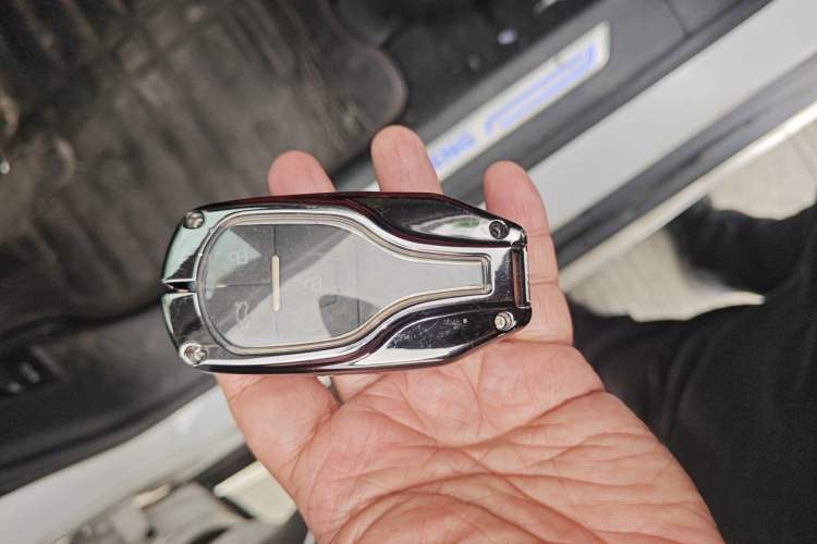 Used Hanteng X7 2016 1.5T Manual Luxury Edition Vehicle Key