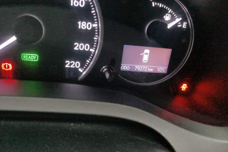 Used Lexus CT 2013 CT200h Elite Edition Odometer Close Up