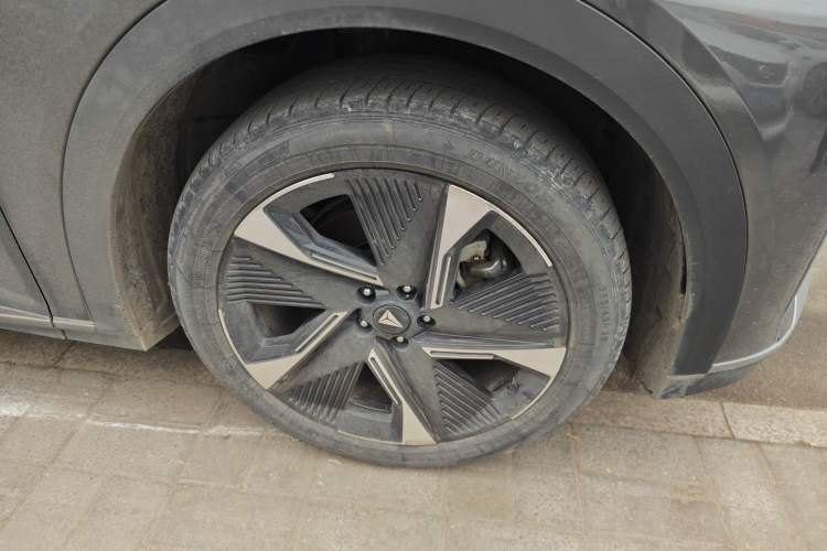 Used Deepal S07 2023 200Max Range-Extended Version
