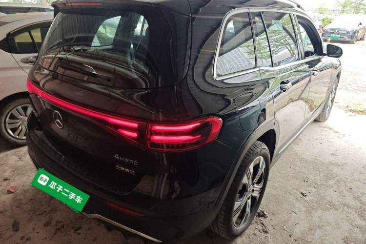 Used Mercedes-Benz EQB 2024 EQB 350 4MATIC Rear Right 45 Deg