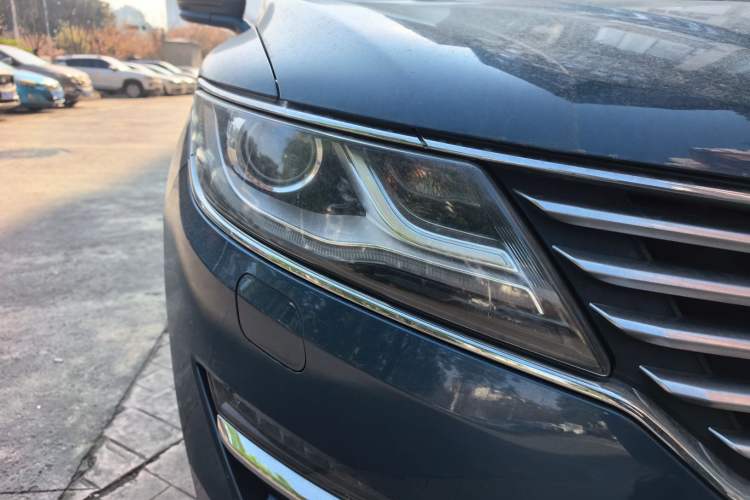 Used Lincoln MKC 2017 2.0T Two-Wheel Drive Deluxe Edition