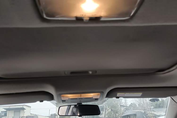 Used Toyota Levin 2017 Revised Dual-Engine 1.8H GS E-CVT Elite Sunroof Version China V Standard Headliner