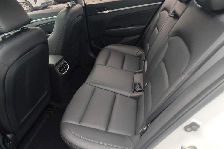 Used Hyundai Elantra (6th Generation / Lingdong) 2019 1.5L CVT ZhiXuan – Elite Version Left Rear Seat