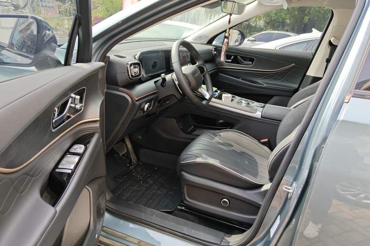 Used Chery Tiggo 9 2023 2.0T Automatic Two-Wheel Drive Luxury Edition 5 Seats
