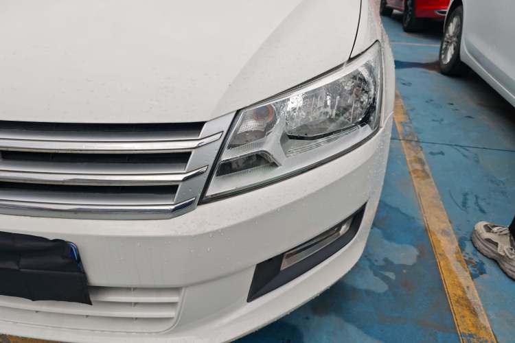 Used Volkswagen Santana 2015 1.6L Manual Comfort Edition Left Front Headlight