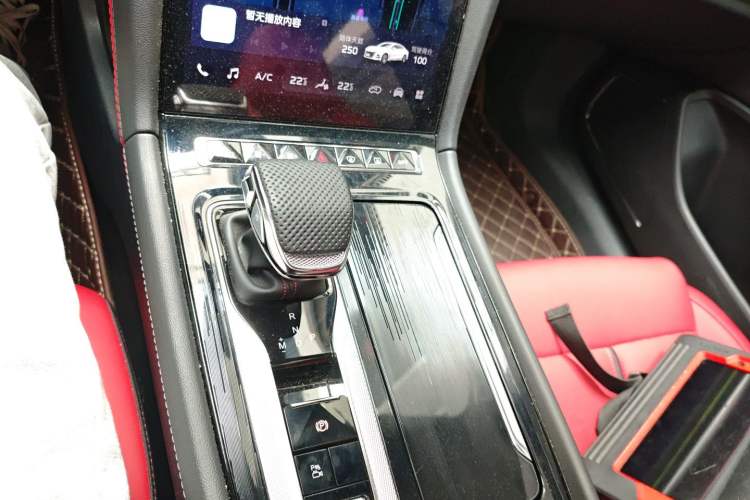 Used Hongqi H6 2024 2.0T ZhiShang Version