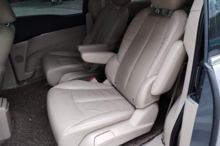 Used Buick GL8 2017 25S Prestige Version China V Standard Left Rear Seat