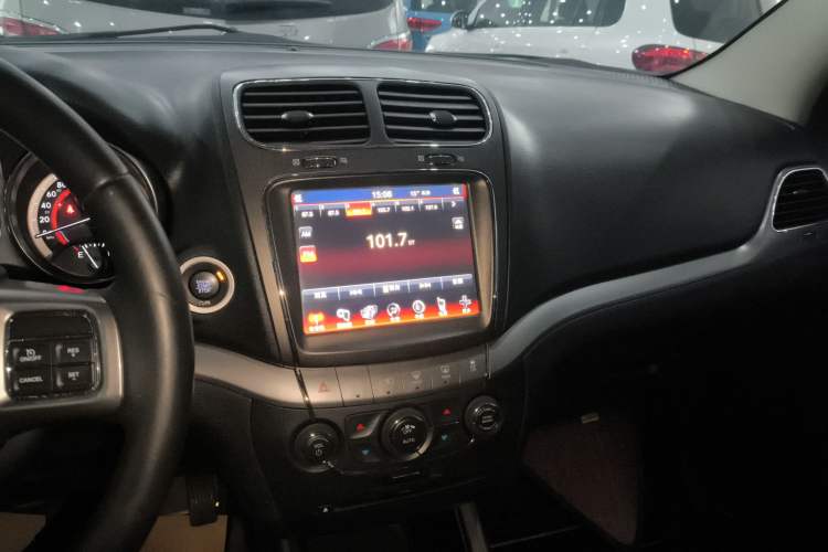 Used Dodge Journey 2016 2.4L Two-Wheel-Drive Touring Edition Audio And AC Panel