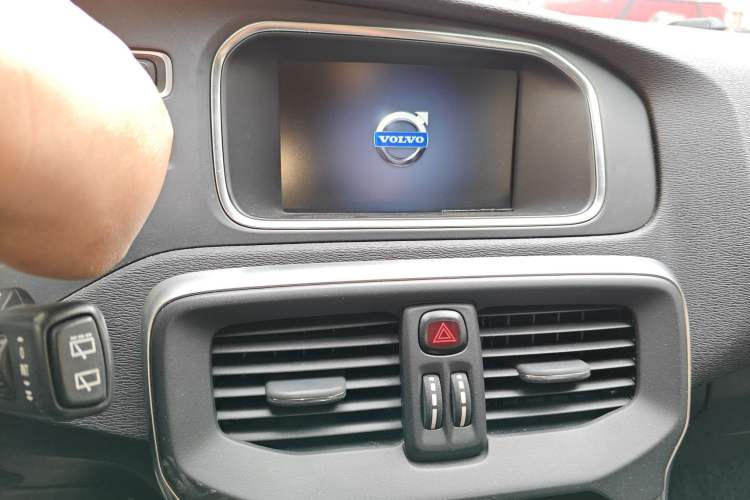 Used Volvo V40 2013 2.0T Zhiya Edition