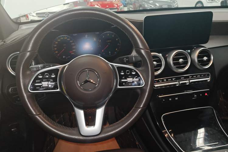 Used Mercedes-Benz GLC 2020 Facelifted GLC 260 L 4MATIC Dynamic Edition