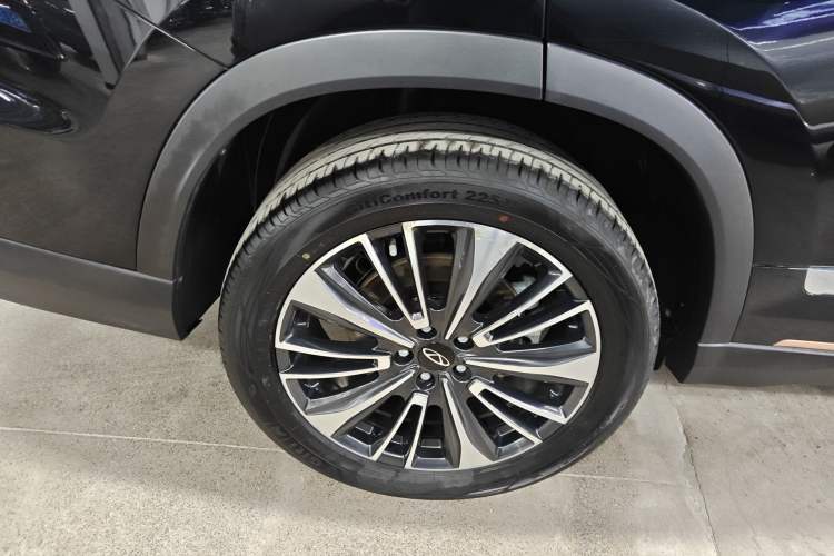 Used Chery Tiggo 8 PRO 2024 Champion Edition 390T Four-Wheel Drive Peak Version 5 Seats
