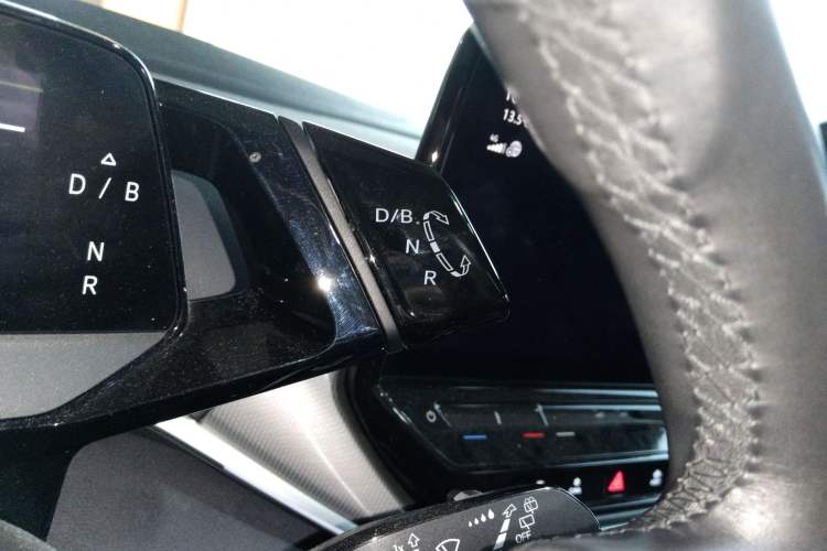 Used Volkswagen ID.4 CROZZ 2021 Long-Range Lite PRO Two-Wheel Drive Version