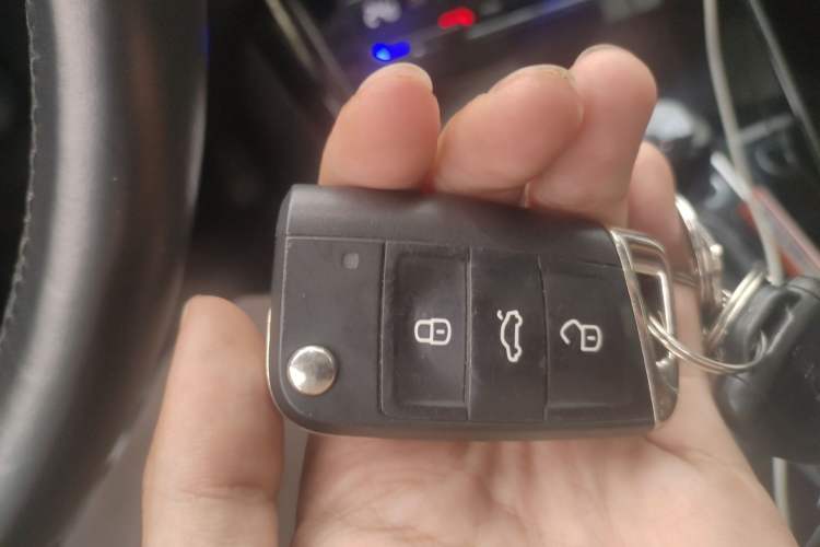 Used Volkswagen Tayron 2020 330TSI Two-Wheel Drive Luxury Smart Connectivity Version