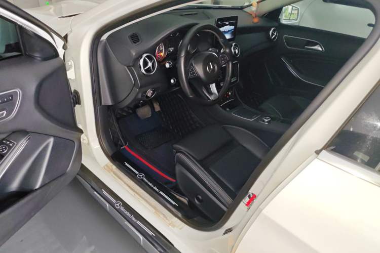 Used Mercedes-Benz GLA 2018 GLA 200 Fashion Model
