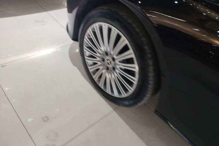 Used Mercedes-Benz E-Class 2022 Updated E 300 L Luxury Edition
