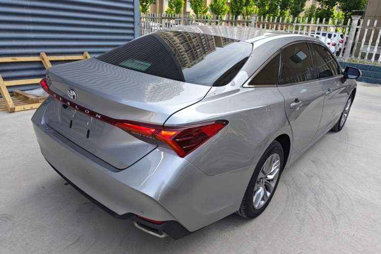 Used Toyota Avalon 2019 2.0L Ambition Edition China VI
