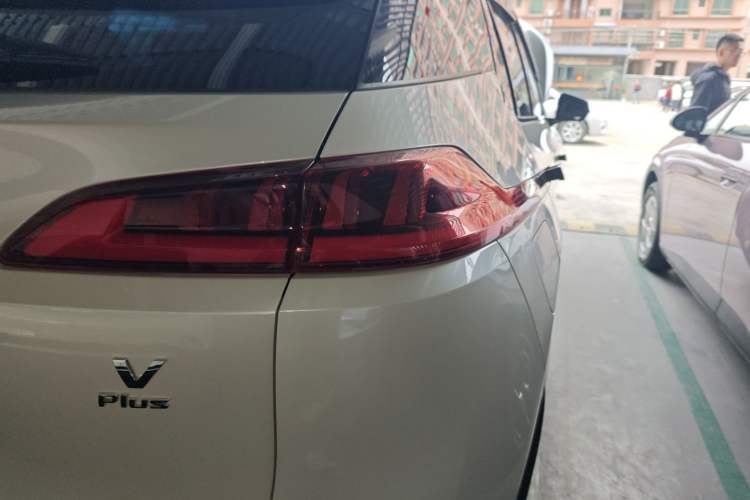 Used AION V 2021 Plus 70 Smart Technology Edition Lithium Iron Phosphate