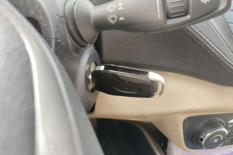 Used Ford Escort 2015 1.5L Automatic Fashion Model