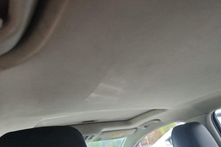 Used Chevrolet Malibu 2017 1.5T Automatic Luxury Edition Headliner