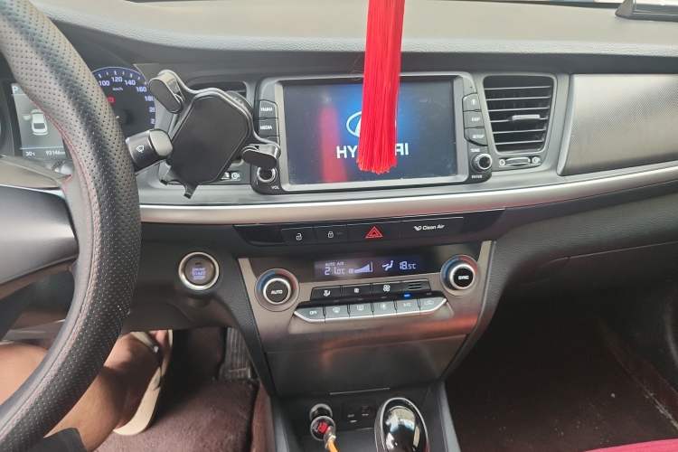 Used Hyundai Mistra 2019 1.8L Automatic Smart GLS Commemorative Model China VI Standard Audio And AC Panel