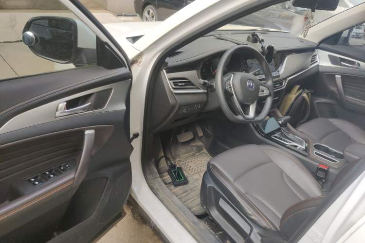Used CHANGAN CS35PLUS 2019 1.6L Automatic Changlian Edition Driver Seat