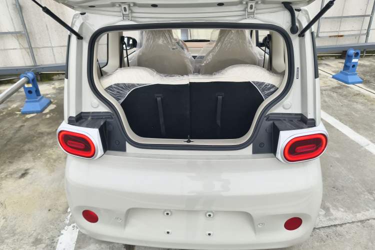 Used Wuling Hongguang MINIEV 2024 3rd Generation 215km Youth Edition