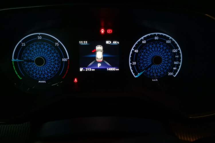 Used Hongqi E-QM5 2022 431 km Charge & Enjoy Edition