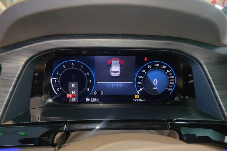 Used Volkswagen Viloran 2024 380TSI Premium Edition
