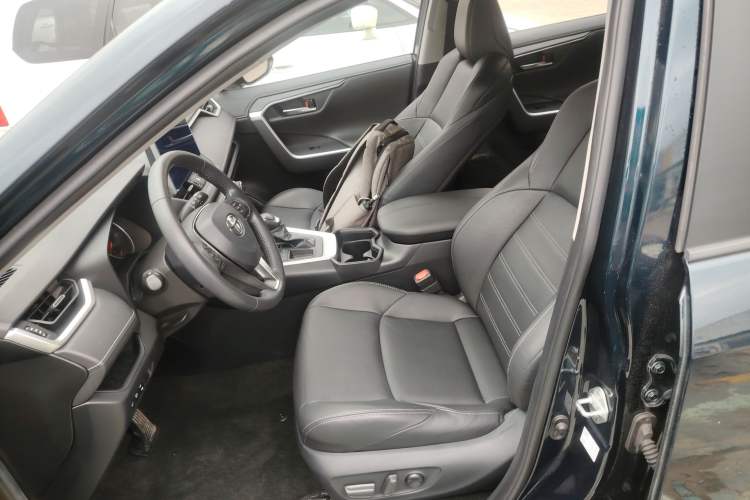 Used Toyota Wildlander 2021 2.0L CVT Two-Wheel Drive Luxury Edition