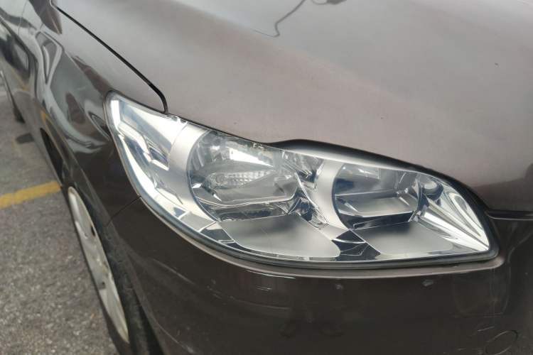 Used Peugeot 301 2014 1.6L Automatic Comfort Edition
