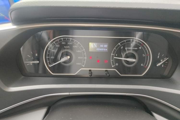 Used SAIC MAXUS Xintu V80 2024 Aotong Value Edition 6AMT Long Wheelbase Mid-Roof Model 127 Ps 6/7/8/9-Seater