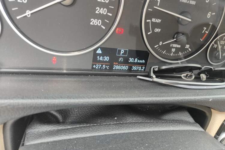 Used BMW 3 Series 2014 320Li Fashion Model
