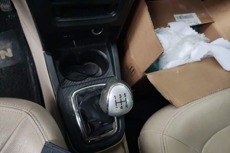 Used FAW Yingzhi G3 2014 1.5L Manual ZhiZun Edition