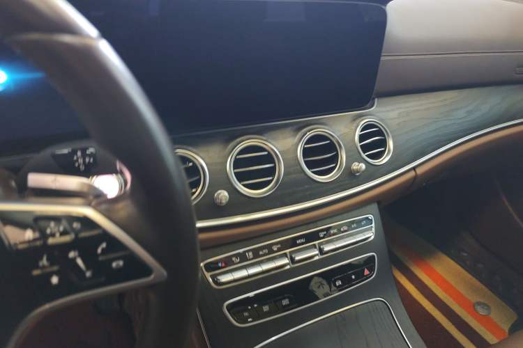 Used Mercedes-Benz E-Class 2023 E 260 L