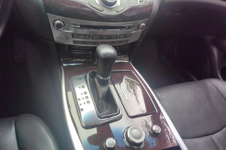 Used Infiniti Q70 2013 Q70L 2.5L Comfort Edition Gear Lever