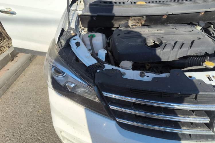 Used Dongfeng Fengon S560 2018 1.8L Manual Urban Model 5 Seats