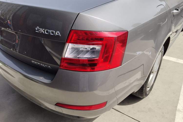 Used Skoda Octavia 2015 1.6L Automatic Yijie Edition
