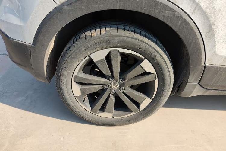 Used Volkswagen Tacqua 2023 200TSI DSG Joy-Connect Edition