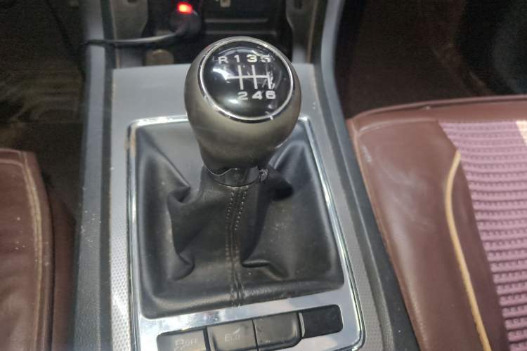 Used Roewe i6 2018 20T Manual Luxury Edition