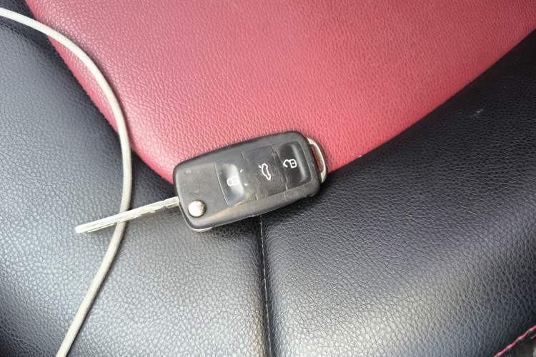 Used Volkswagen Santana 2016 1.6L Manual Fashion Edition