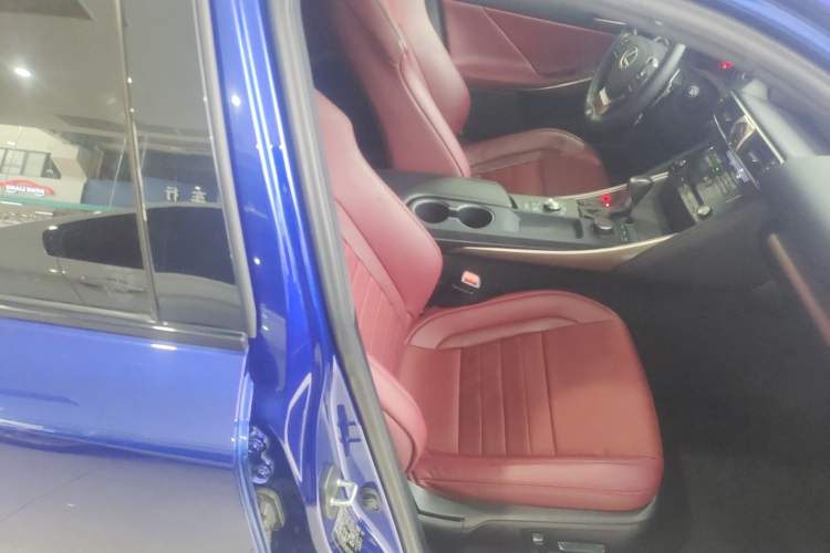 Used Lexus IS 2017 300 F SPORT Edition
