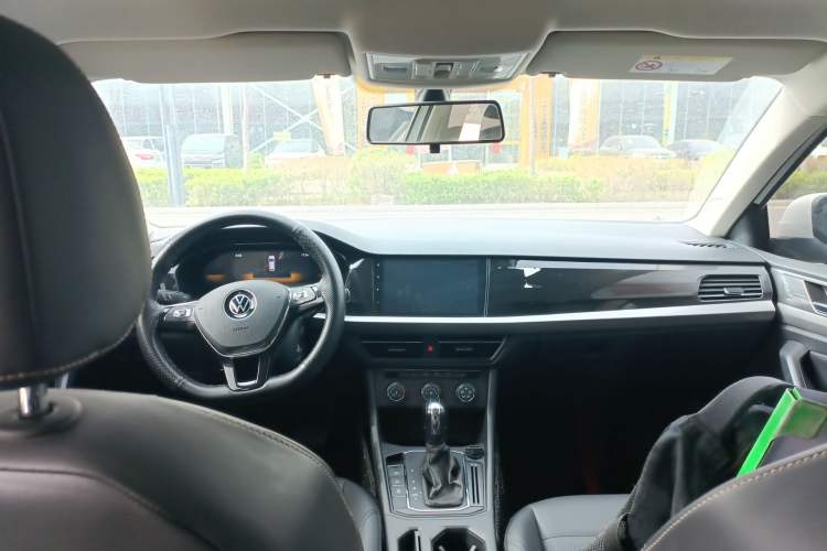 Used Volkswagen Lavida 2021 1.5L Automatic Comfort Edition
