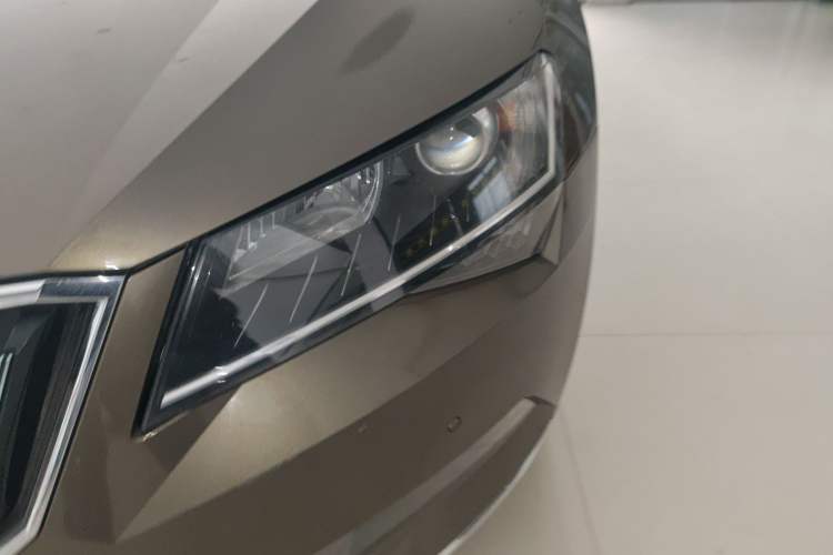 Used Skoda Superb 2018 TSI330 DSG Comfort Edition China VI Standard