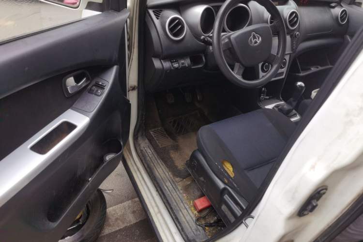 Used CHANGAN KAICHENG Ounuo S 2014 1.5L Base Version Driver Seat