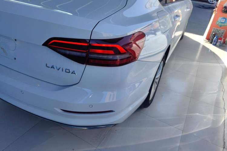 Used Volkswagen Lavida 2021 1.5L Automatic Comfort Edition