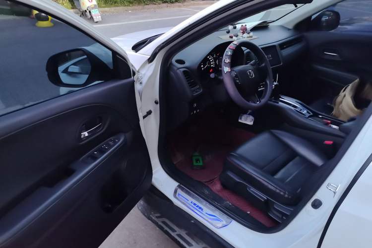 Used Honda Vezel 2019 220 TURBO CVT Luxury Edition China VI