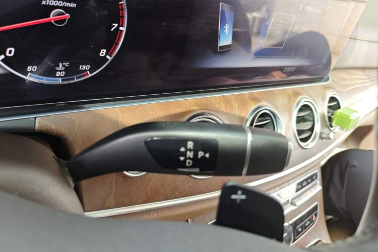 Used Mercedes-Benz E-Class 2019 E 200 L Gear Lever